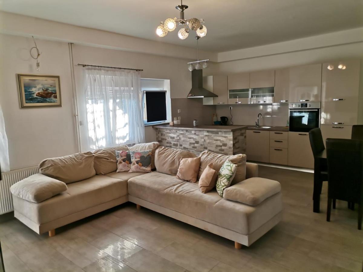 Apartmani Sidro Senj Senj  Exteriör bild